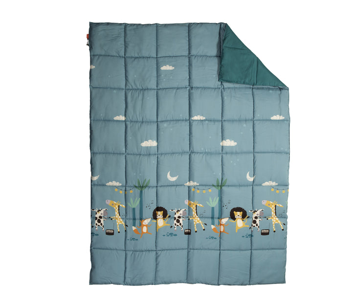 Παιδικό πάπλωμα σε γαλάζιο χρώμα με χαριτωμένα ζωάκια, όπως λιοντάρι, καμηλοπάρδαλη, αγελάδα και αλεπού, σε λευκό φόντο.