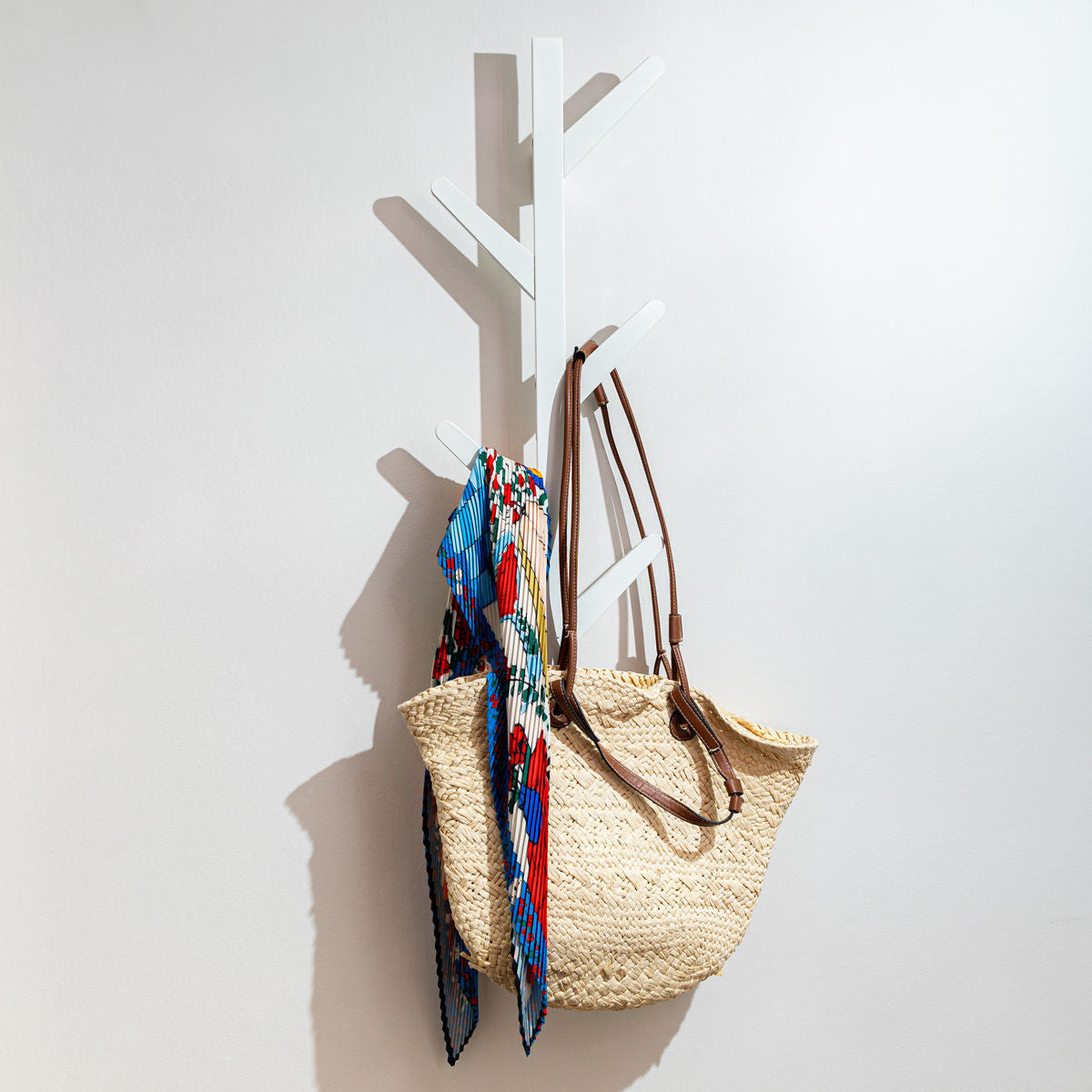 Κρεμάστρες Τοίχου & Καλόγεροι Ρούχων