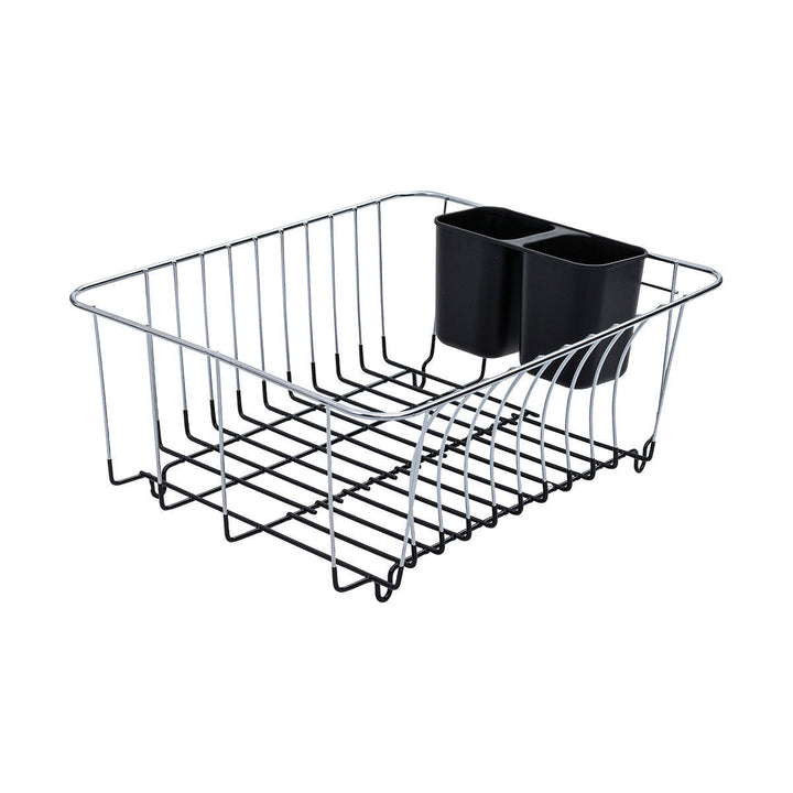 Μεταλλικό καλάθι νεροχύτη με μαύρη βάση σιλικόνης και θήκες για μαχαιροπίρουνα, σε λευκό φόντο.