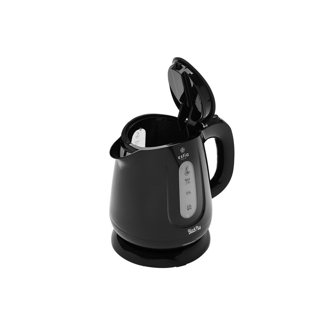 Βραστήρας Black Plus της Estia με ανοιχτό καπάκι και ένδειξη στάθμης νερού, δείχνοντας το εσωτερικό του δοχείου.