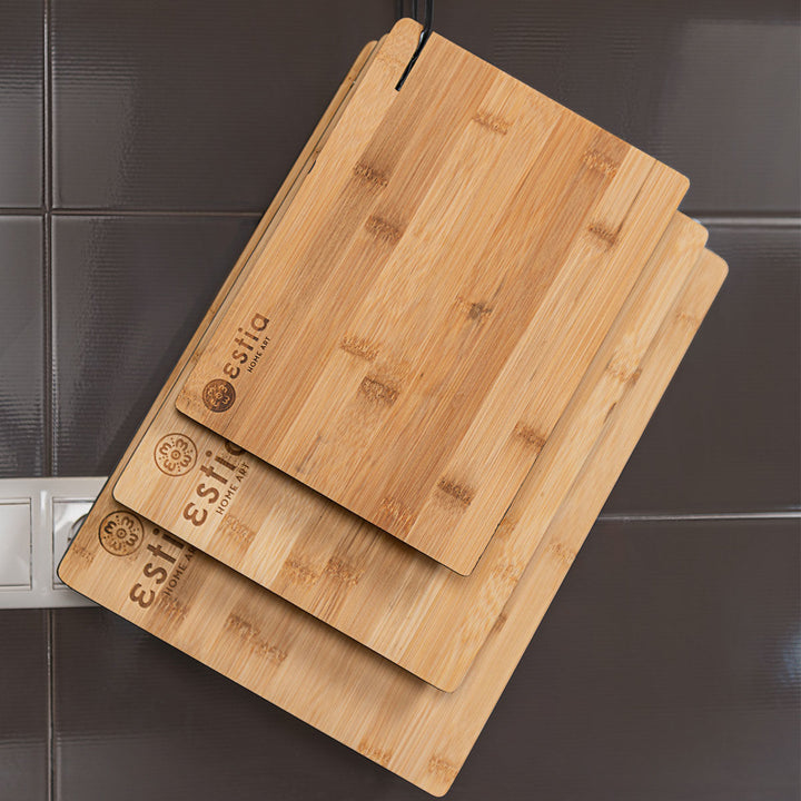 Ξύλο Κοπής Με Λουράκι Κρέμασης Bamboo Essentials Estia 39x28cm