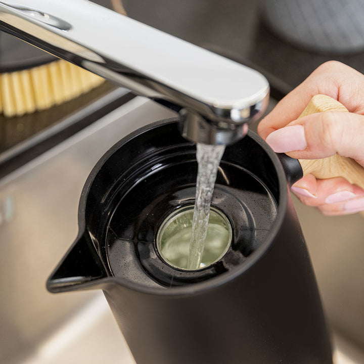 Κανάτα Θερμός Με Ξύλινη Λαβή Estia 1lt Μαύρη