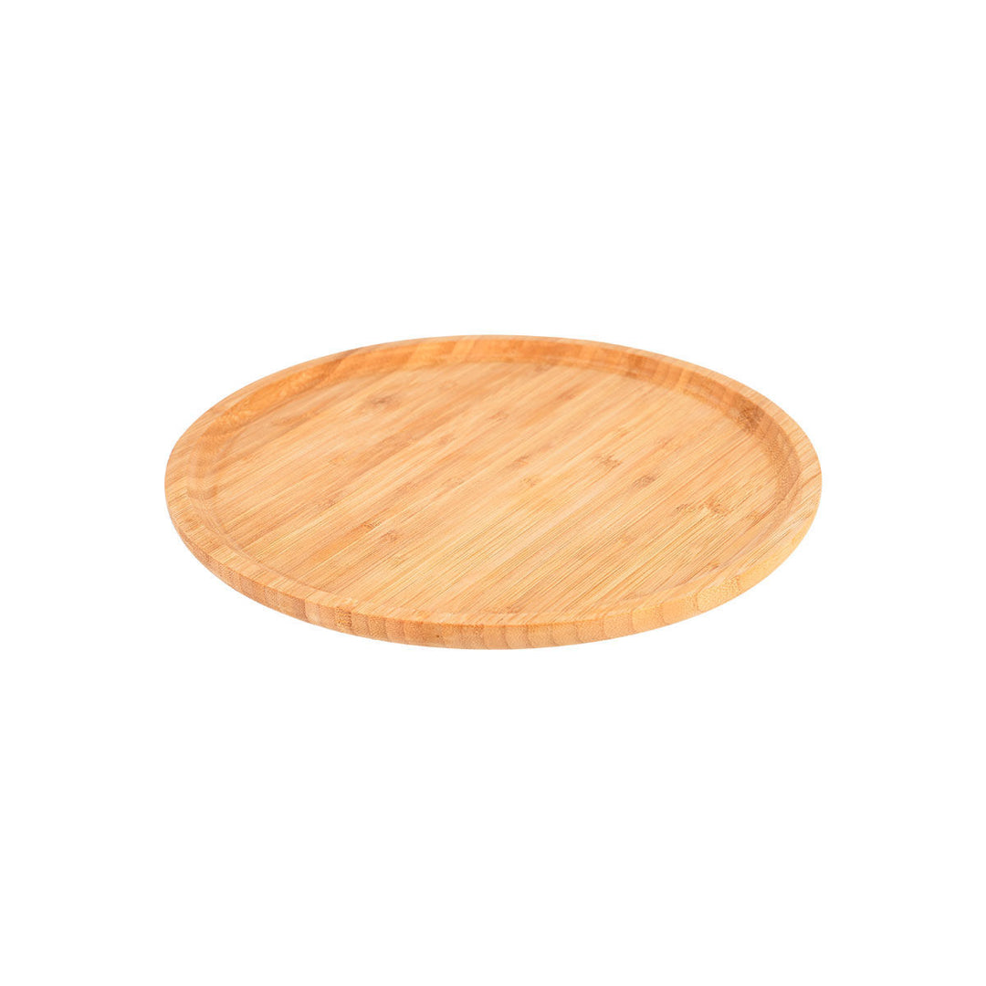 Στρογγυλή ξύλινη βάση από bamboo σε φυσικό χρώμα, ιδανική για σερβίρισμα ή προστασία επιφανειών, σε λευκό φόντο.