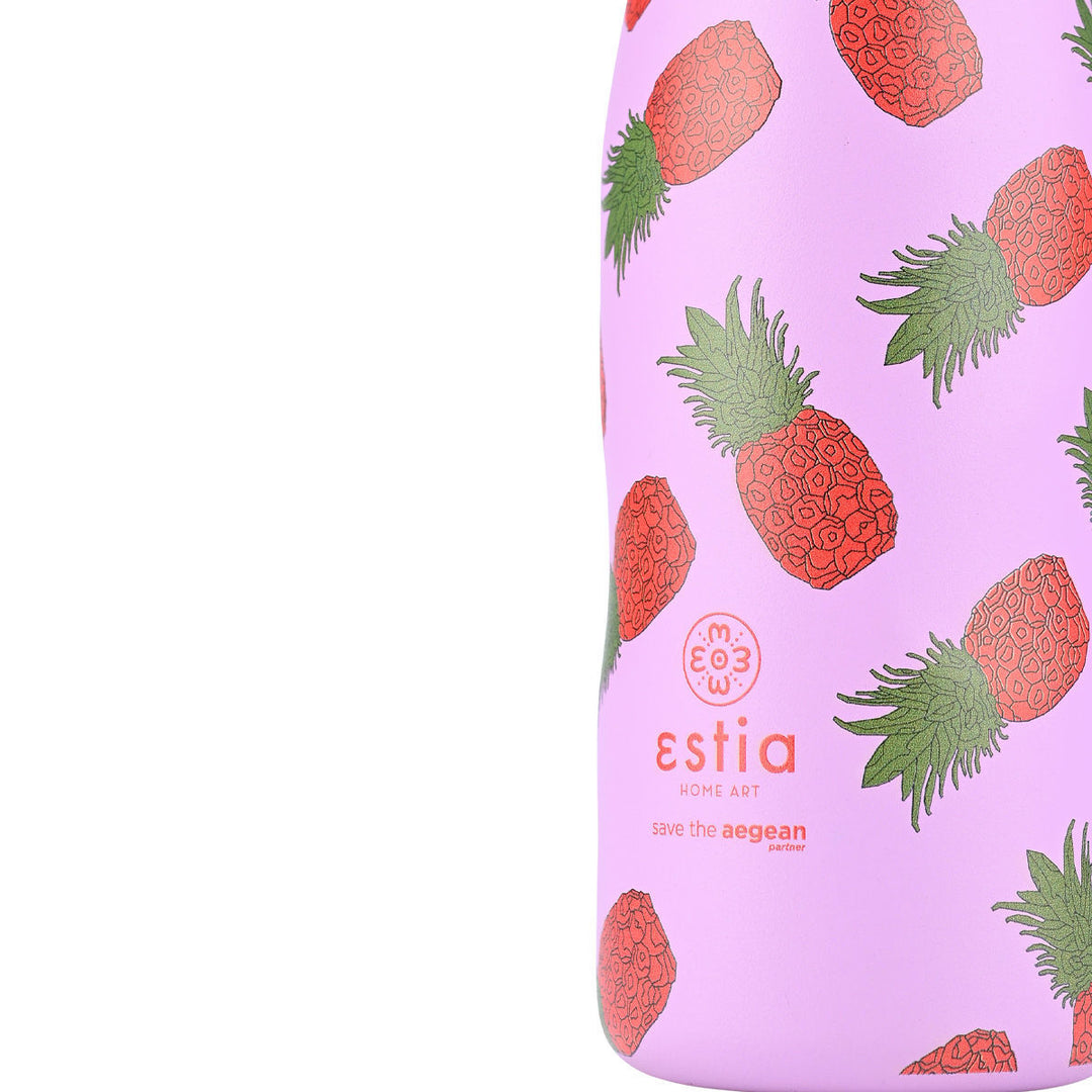 Λεπτομέρεια από το σχέδιο ανανά σε πράσινο και πορτοκαλί πάνω στο ροζ παγούρι Estia, φωτογραφημένο σε λευκό φόντο.