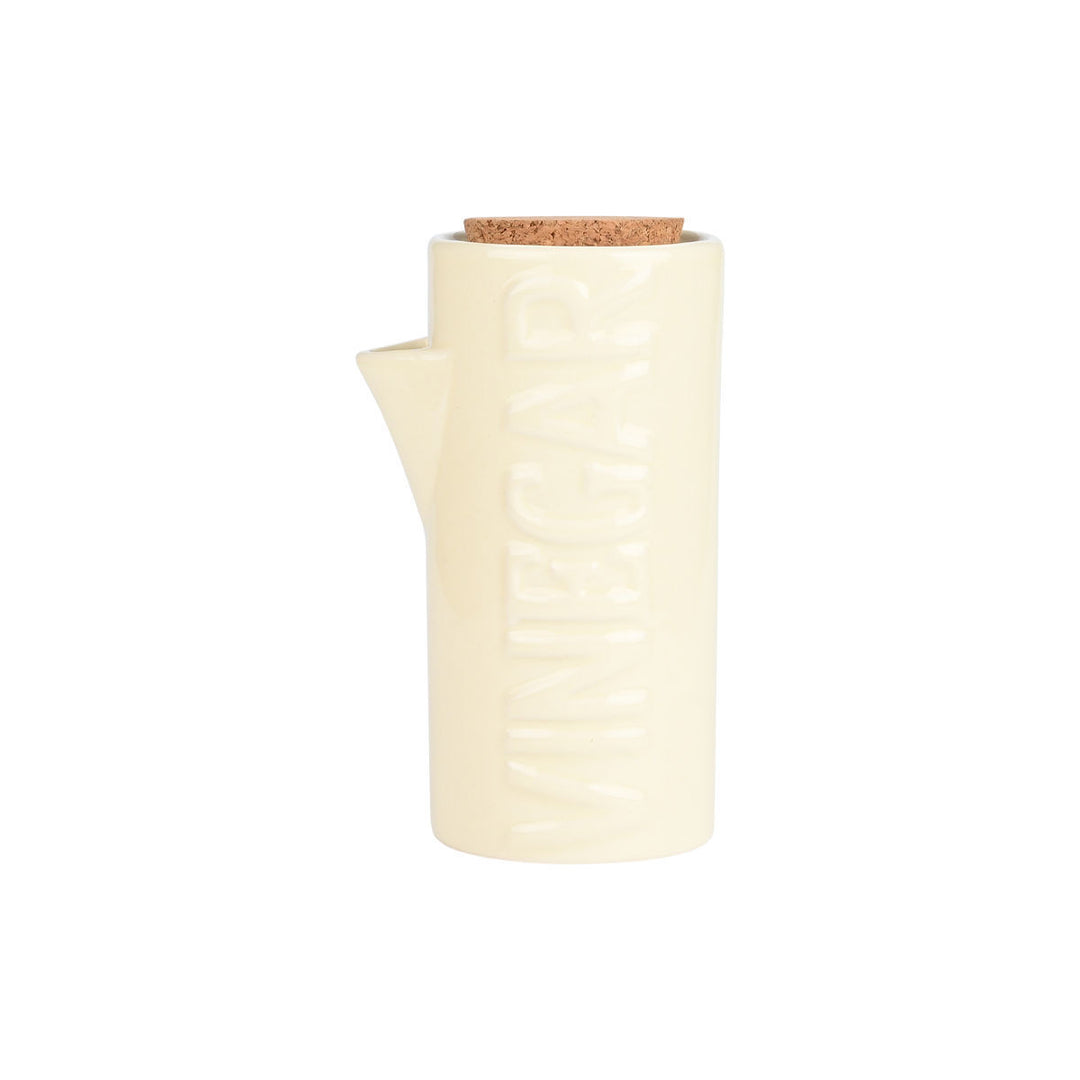 Κεραμικό δοχείο λαδιού σε ιβουάρ απόχρωση με ανάγλυφη επιγραφή VINEGAR και καπάκι από φελλό σε λευκό φόντο.