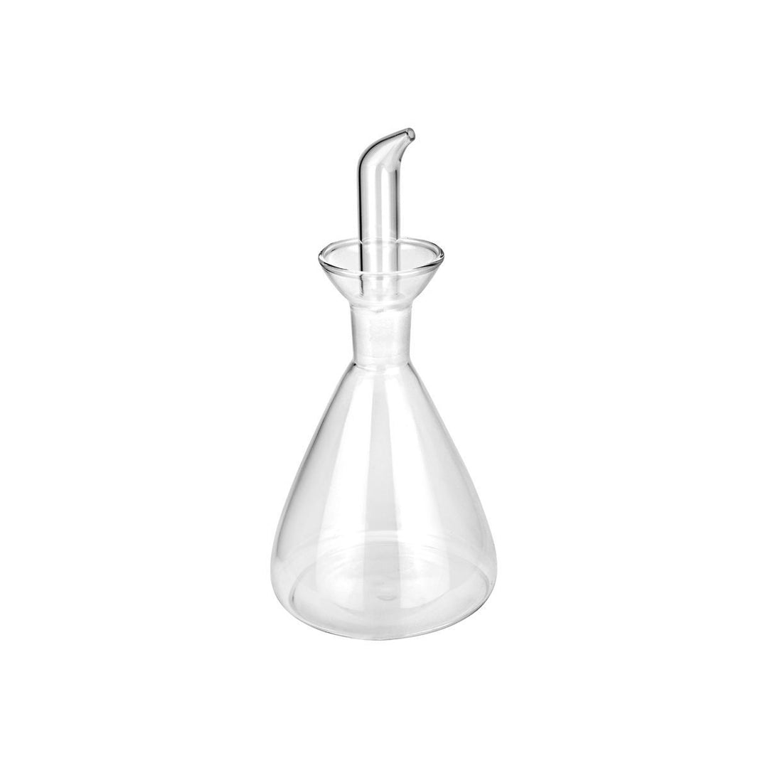 Πλάγια όψη από διαφανής γυάλινη κανάτα λαδιού με κομψό ρύγχος, σε λευκό φόντο, ιδανική για σερβίρισμα και καθημερινή χρήση.