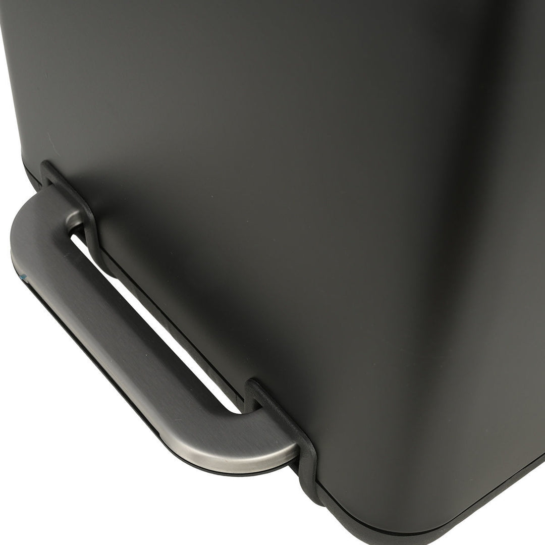 Καλάθι Μπάνιου Μαύρο Ορθογώνιο Από Ανοξείδωτο Ατσάλι 6lt Estia