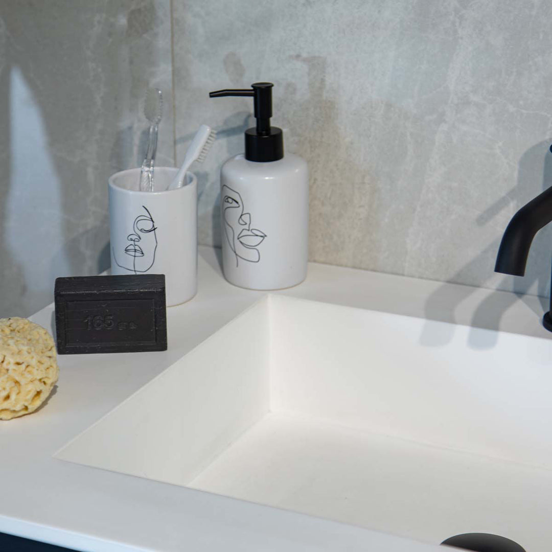 Estia Ποτηράκι Μπάνιου Κεραμικό Λευκό Line Art