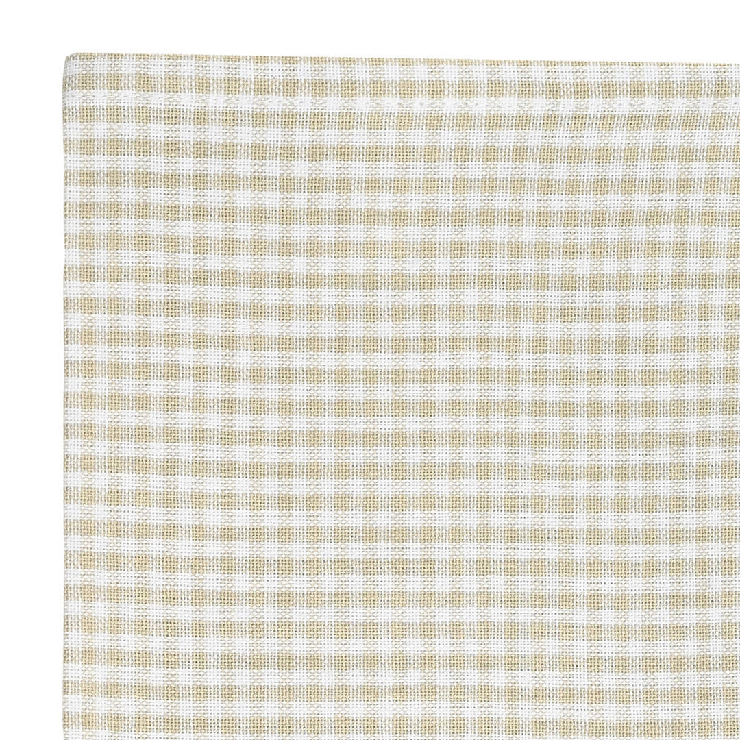 Κοντινή λήψη μπεζ πετσέτας κουζίνας Estia με διακριτικό καρό σχέδιο και φυσική υφή υφάσματος.