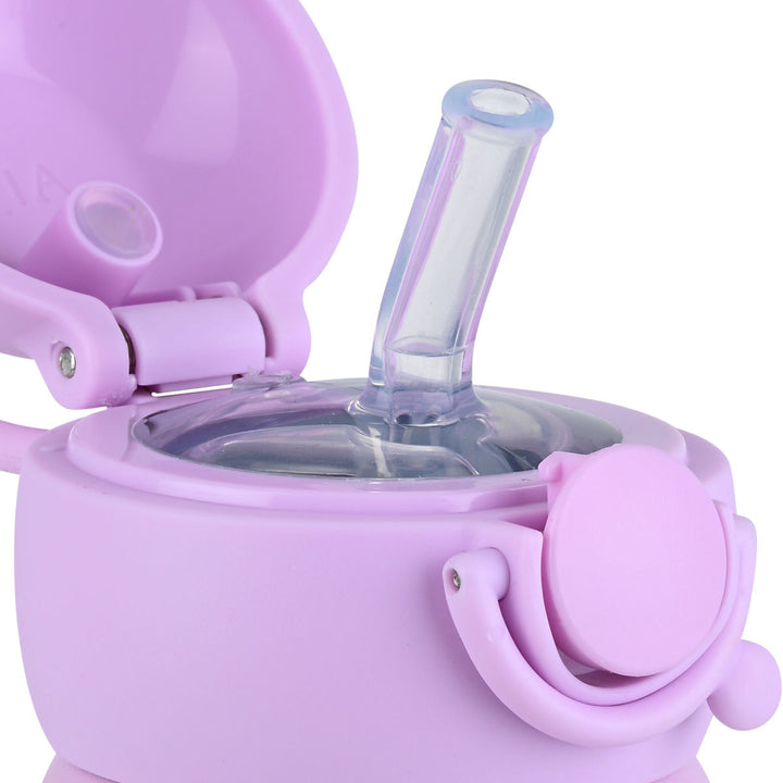 Ανοιχτό καπάκι του παιδικού θερμός Estia Wonder Bottle Garden Friends με εύκαμπτο καλαμάκι σιλικόνης και σύστημα κλικ ασφαλείας.