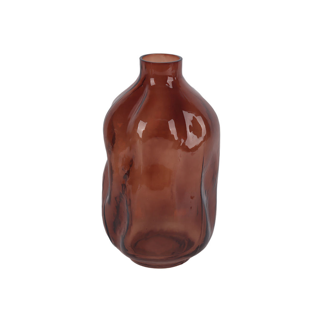 Γυάλινο διακοσμητικό βάζο Glower Estia σε terracotta απόχρωση, με ακανόνιστο ασύμμετρο σχήμα, στενό στόμιο και γυαλιστερή επιφάνεια.