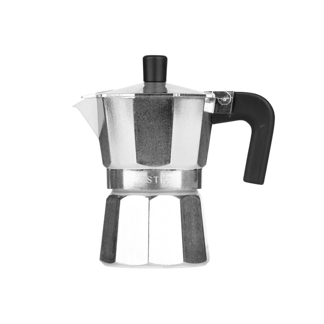 Καφετιέρα espresso moka Estia Trieste σε ασημί χρώμα, με πολυγωνικό μεταλλικό σώμα, μαύρη λαβή και καπάκι, σε μπροστινή όψη.