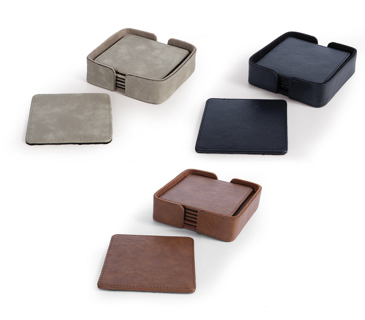 Σετ σουβέρ σε τρεις αποχρώσεις – γκρι, μαύρο και καφέ – με θήκη αποθήκευσης, σε minimal στιλ.