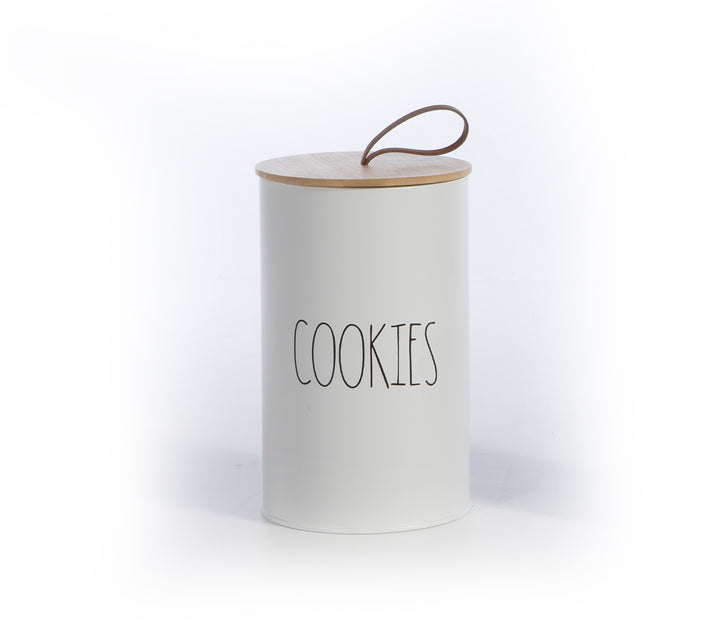 Λευκό μεταλλικό κουτί Cookies με ξύλινο καπάκι και λουράκι, σε καθαρό λευκό φόντο.
