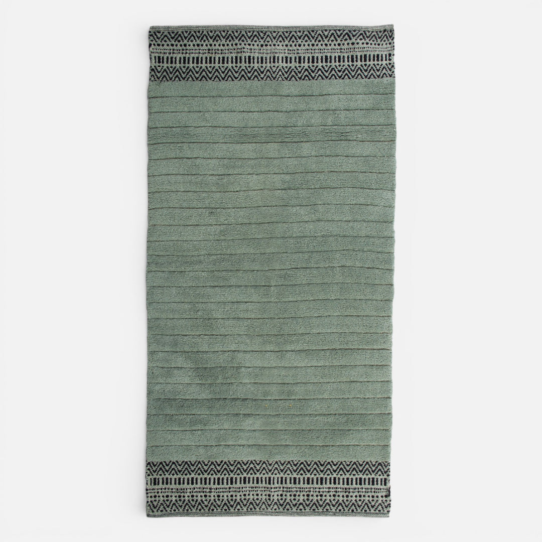 Χαλάκι Κουζίνας Πράσινο Ριγέ Coper 70X140cm, παρουσίαση προϊόντος σε καθαρό φόντο με έμφαση στο σχέδιο, την απόχρωση και τις βασικές λεπτομέρειες της Nef-Nef Homeware.