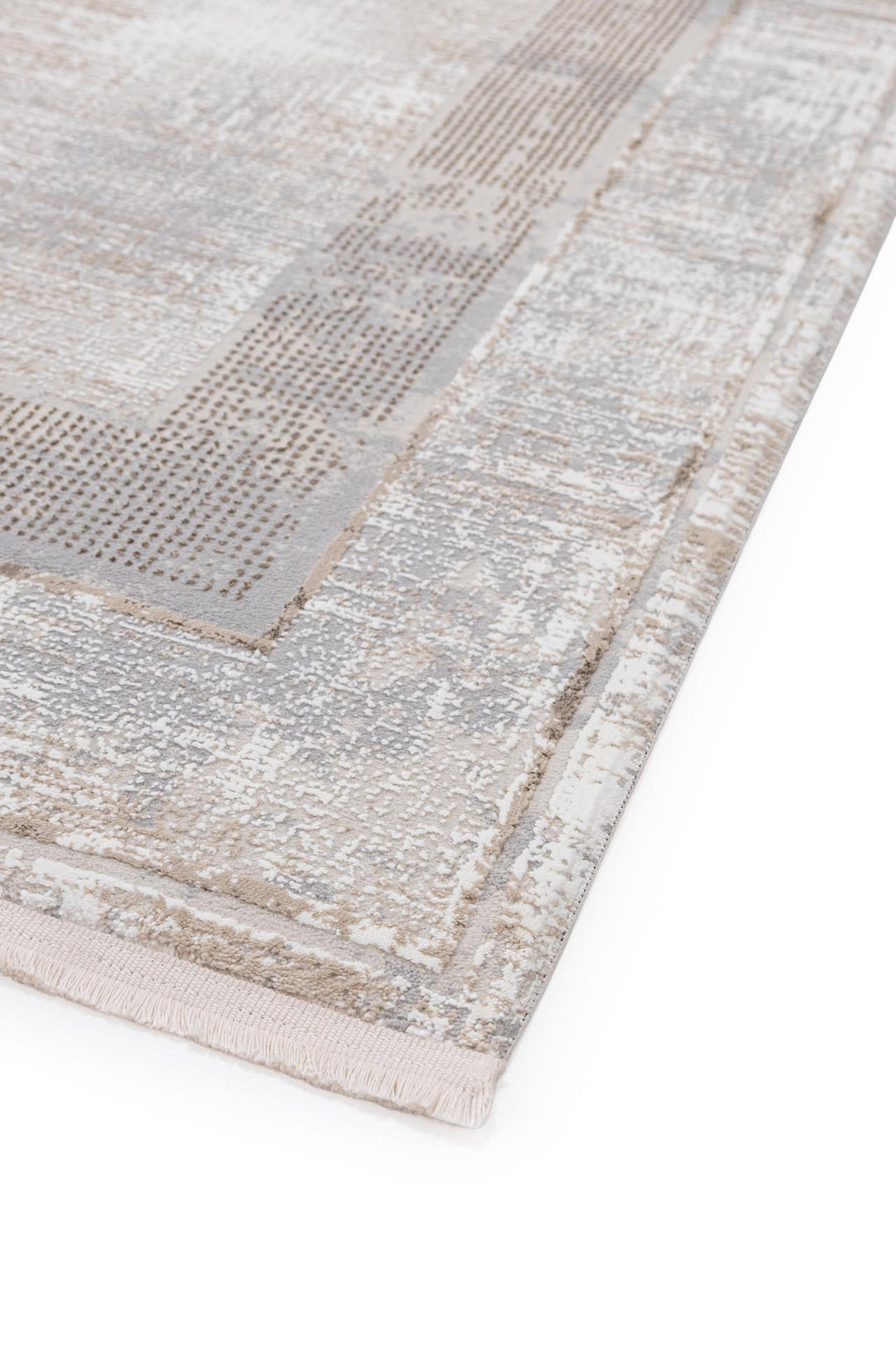 Χαλί Infinity της Royal Carpet σε εκρού, σε κοντινή λεπτομέρεια, με προσεγμένο σχέδιο της σειράς και εμφανή υφή επιφάνειας.