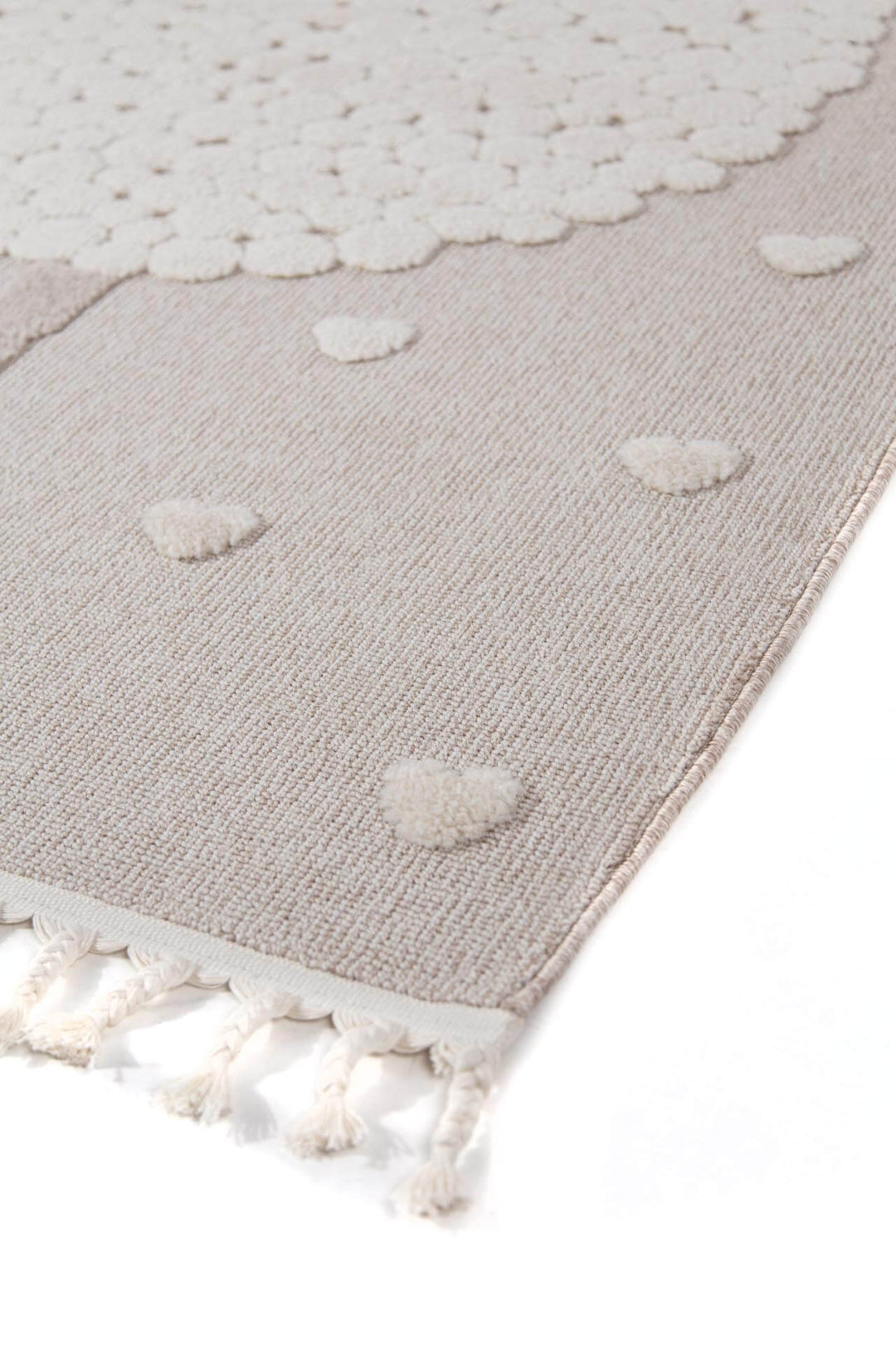 Παιδικό χαλί Royal Carpet της Royal Carpet σε ουδέτερη απόχρωση, σε κοντινή λεπτομέρεια, με προσεγμένο σχέδιο της σειράς και εμφανή υφή επιφάνειας.