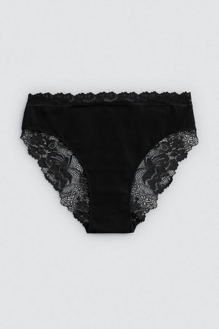 Γυναικείο Σλιπ Μαύρο Με Δαντέλα Ysabell Mora