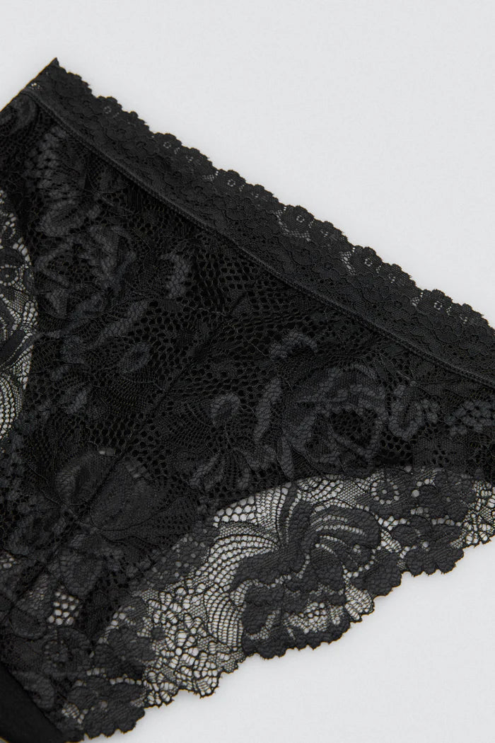 Γυναικείο Σλιπ Μαύρο Με Δαντέλα Ysabell Mora