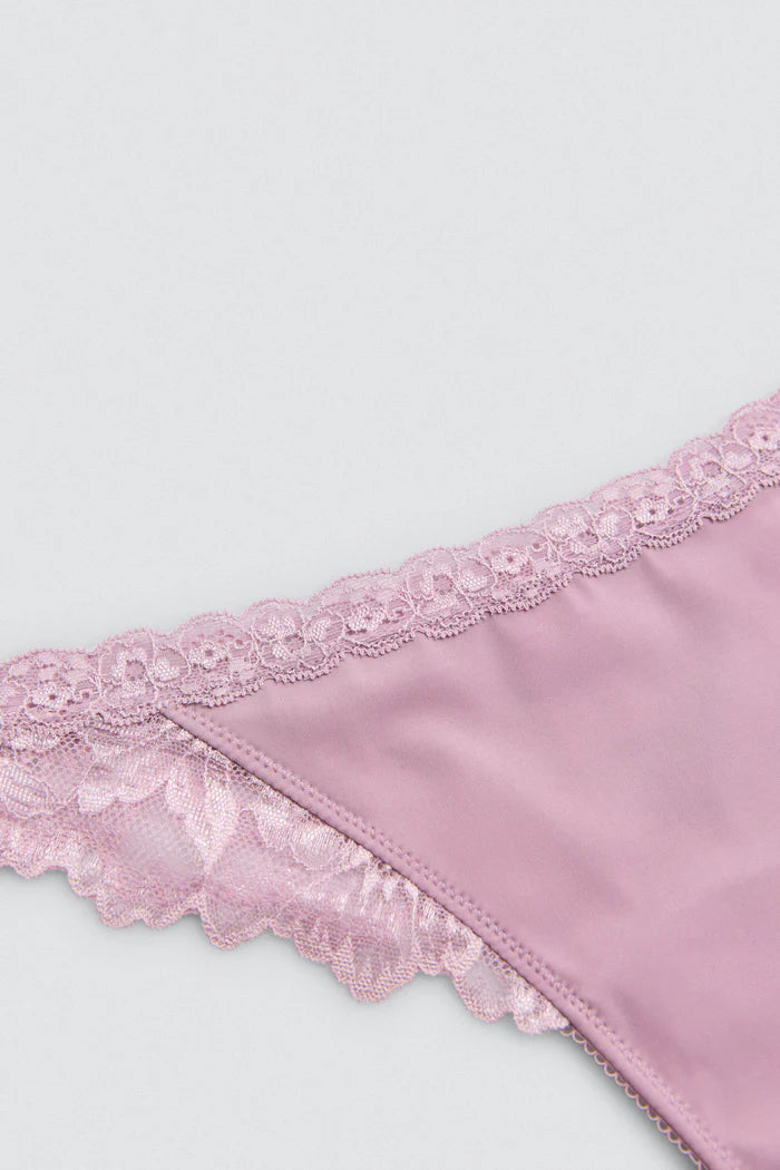 Γυναικείο Σλιπ Στρινγκ Λιλά Με  Δαντέλα Ysabell Mora