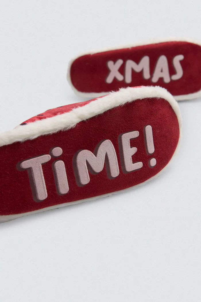 Κόκκινες χριστουγεννιάτικες παντόφλες με λευκή γούνα και αντιολισθητική σόλα που γράφει “XMAS TIME!”