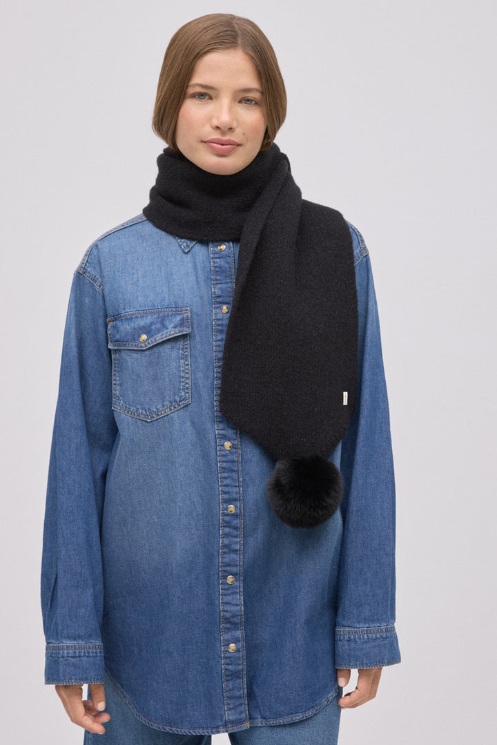 Γυναικείο Κασκόλ Μαύρο με Φούντες Ysabel Mora