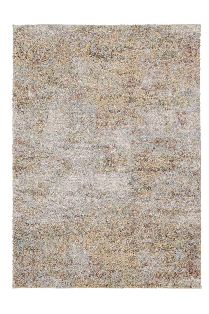 Χαλί Nova Shaggy της Royal Carpet σε εκρού, σε ολόκληρη όψη, με πλούσια shaggy υφή και εμφανή υφή επιφάνειας.