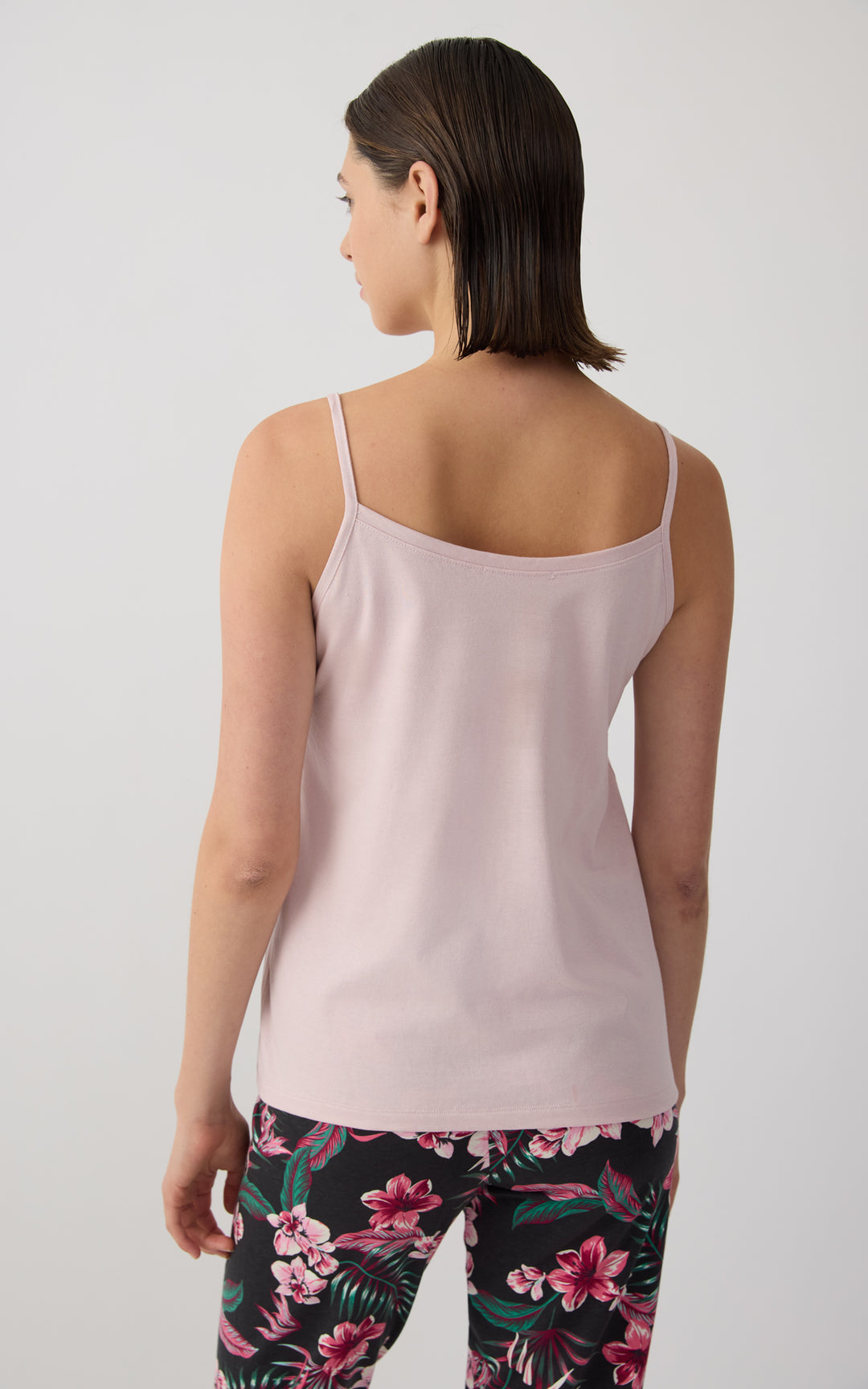 Γυναικεία Μπλούζα Βαμβακερή Αμάνικη Με Λεπτή Τιράντα Ροζ Με Στρογγυλή Λαιμόκοψη Minerva