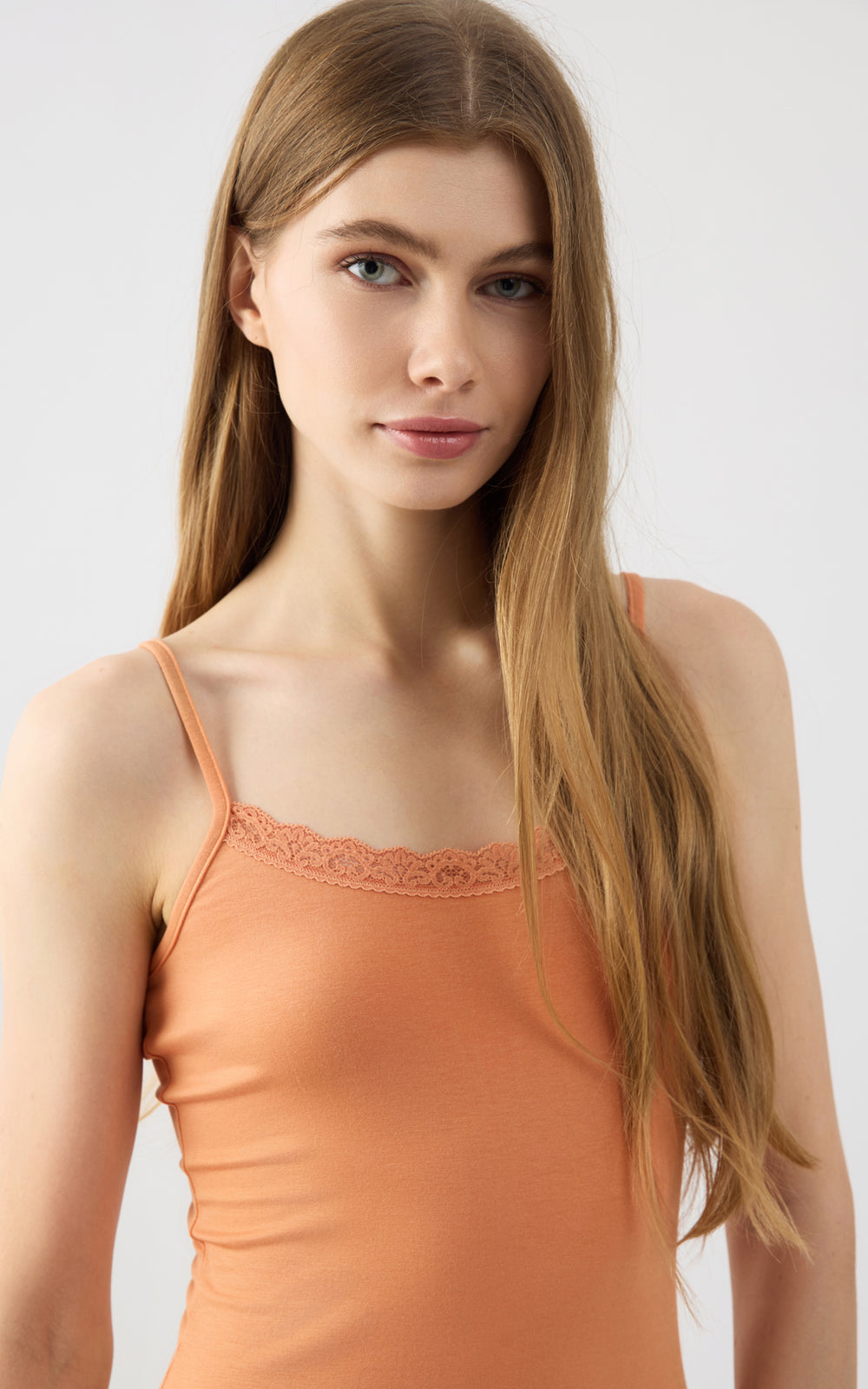 Γυναικείο Φανελάκι Αμάνικο Πορτοκαλί με Δαντέλα Μοντάλ Minerva