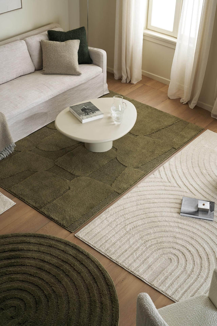 Χαλί Jazz της Royal Carpet σε λαδί, σε δεύτερη διακοσμητική όψη, με προσεγμένο σχέδιο της σειράς και εμφανή υφή επιφάνειας.