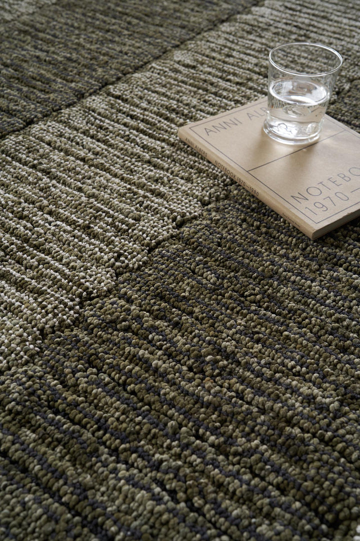 Κλασικό Χαλί Πράσινο Πολυεστερικό Leon 702 Royal Carpet 1.33X1.90cm