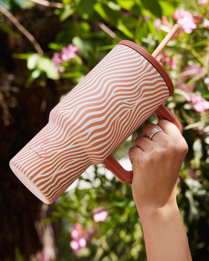 Estia Ποτήρι Θερμός Με Καλαμάκι & Χερούλι Save The Aegean Ροζ-Λευκό Με Ριγέ Σχέδιο Soft Ripple Straw Tumbler