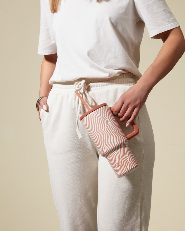 Estia Ποτήρι Θερμός Με Καλαμάκι & Χερούλι Save The Aegean Ροζ-Λευκό Με Ριγέ Σχέδιο Soft Ripple Straw Tumbler