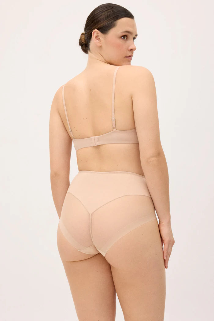 Γυναικείο Σλιπ Λαστέξ Βαμβακερό Ψηλόμεσο Μπεζ Μέτριας Σύσφιξης με Διαφάνεια Ysabel Mora