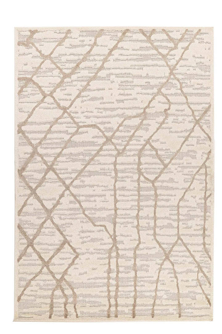 Μοντέρνο χαλί Chiara Royal Carpet σε εκρού βάση με μπεζ ανάγλυφες γραμμές και αφηρημένο γεωμετρικό σχέδιο, φωτογραφημένο σε λευκό φόντο για καθαρή προβολή του σχεδίου και των χρωμάτων.